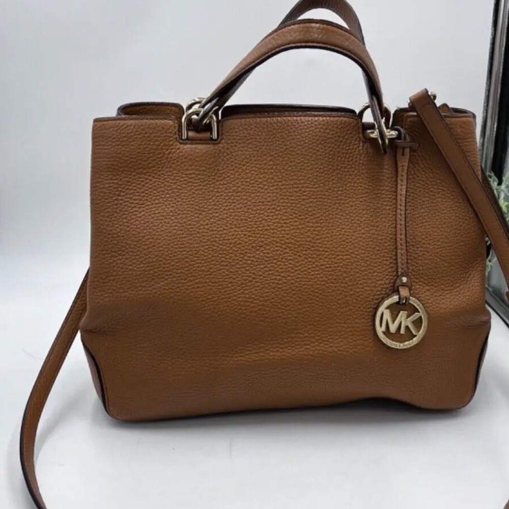 Michael Kors Acorn Camel Soft Leather Anabelle Versatile Crossbody Handbag